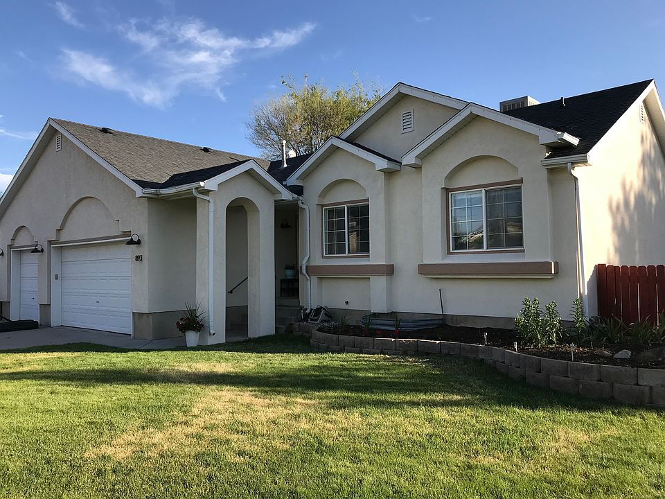 Beautiful East Lehi Home