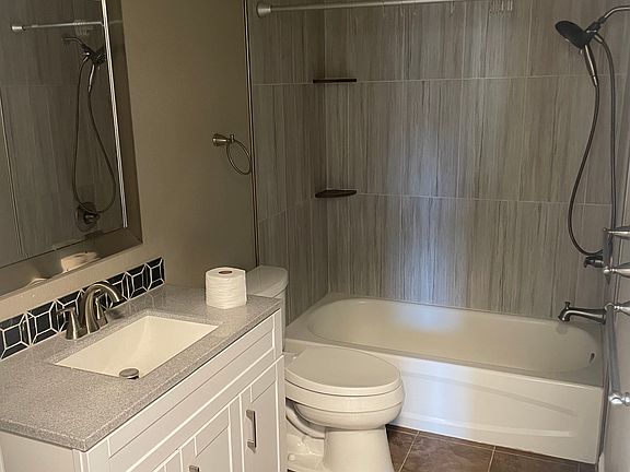 4th image of 4019 Beaver Creek Ct