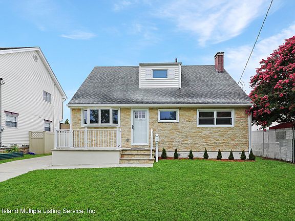 2nd image of 10 Hales Ave