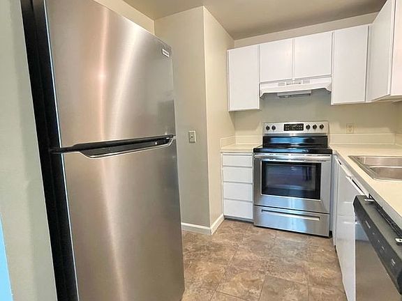 5th image of 6113 NE 194th Pl #6119