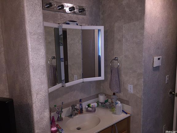4th image of 2661 Tecumseh Ln