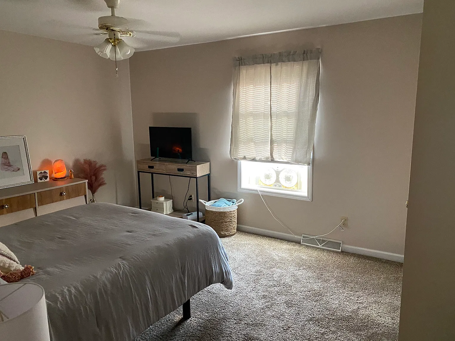 2 bed, 1.5 bath, 1400 sqft, $1,400 — Photo 2