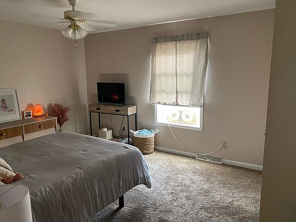 2nd image of 235 Gladwell Ave #2