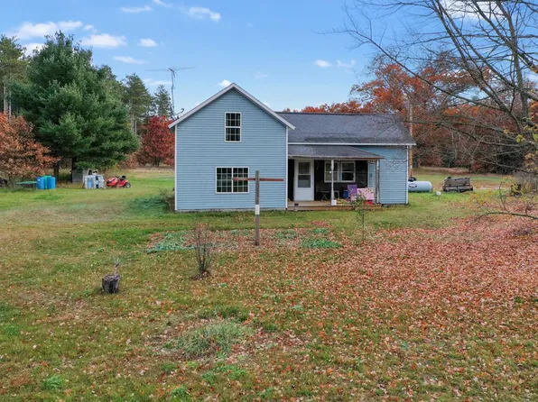 N1418 County Rd E, Redgranite, WI 54970