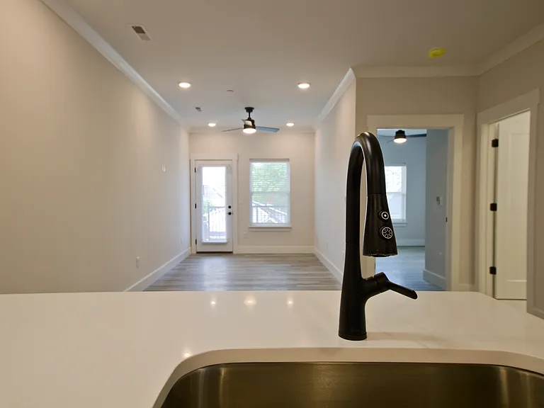 1805 Duncan Ave — Photo 12
