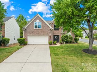 8719 Fieldcroft Dr, Charlotte, NC 28277