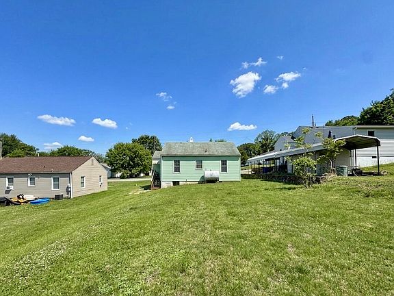 3rd image of 1411 Graybill Rd NW