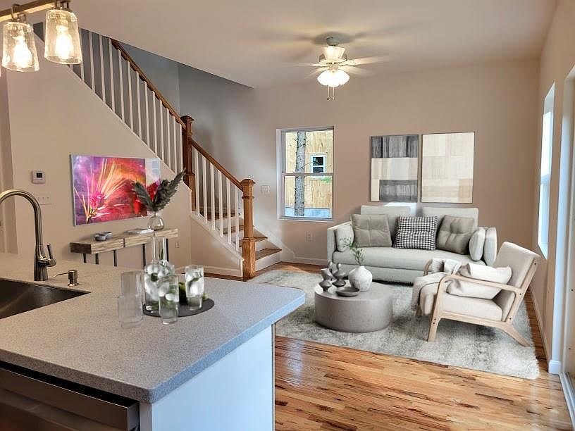 1st image of 56 Huntington Drive