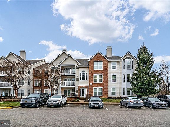4th image of 3112 River Bend Ct APT H101