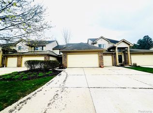 162 S Vis, Auburn Hills, MI 48326