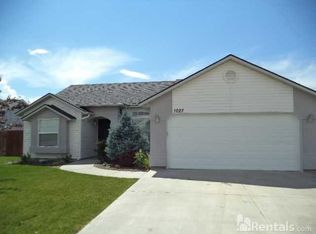 1027 S New Summer Ave, Kuna, ID 83634