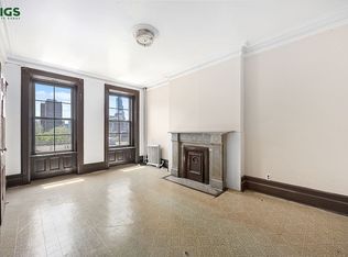 147 W 105th St APT 4W, New York, NY 10025