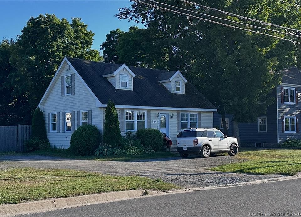 1st image of 230 Woodstock Rd