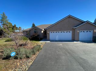 6865 Amber Ridge Dr, Anderson, CA 96007