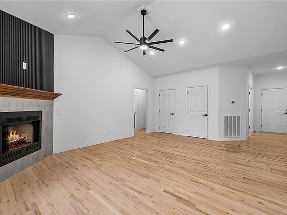 2nd image of 6 Didcot Ln