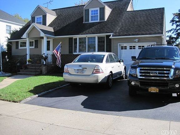 2nd image of 3816 Park Ave