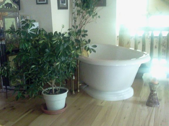 MBR soaking tub open 