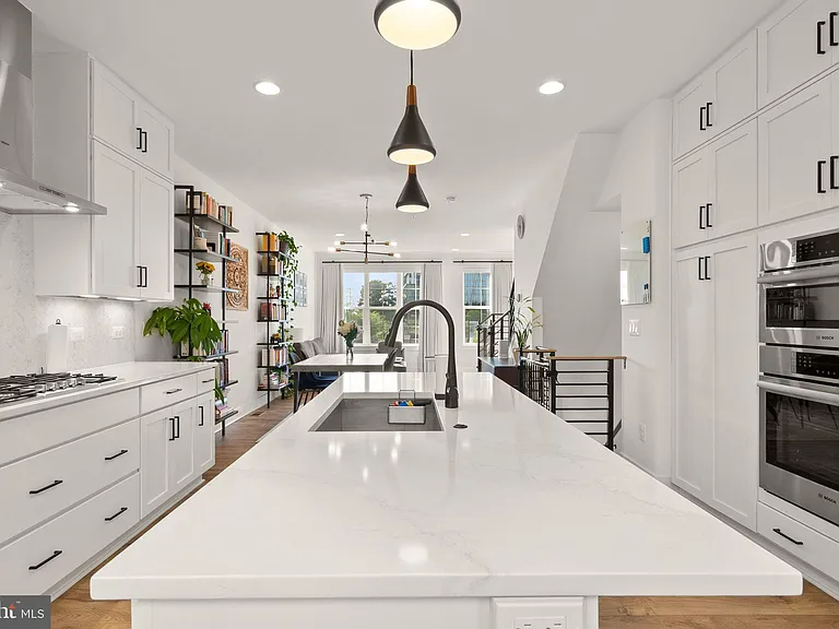11258 Faraday Park Dr — Photo 15