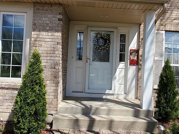 3rd image of 171 Brentwood Trl