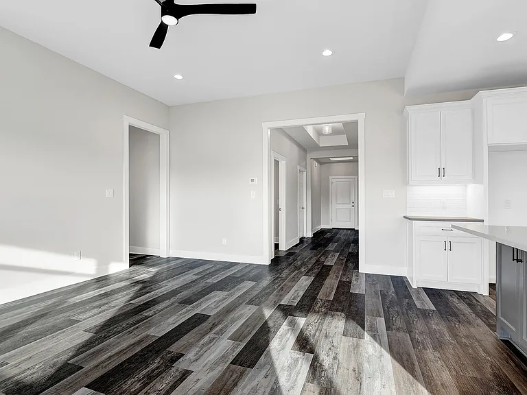 1808 Aleia Cv — Photo 12