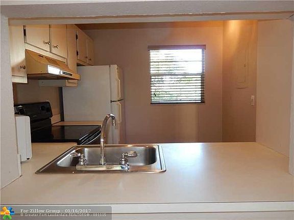 2nd image of 9480 Poinciana Pl APT 402