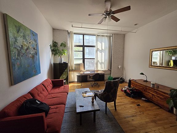 4th image of 476 Jefferson St #422