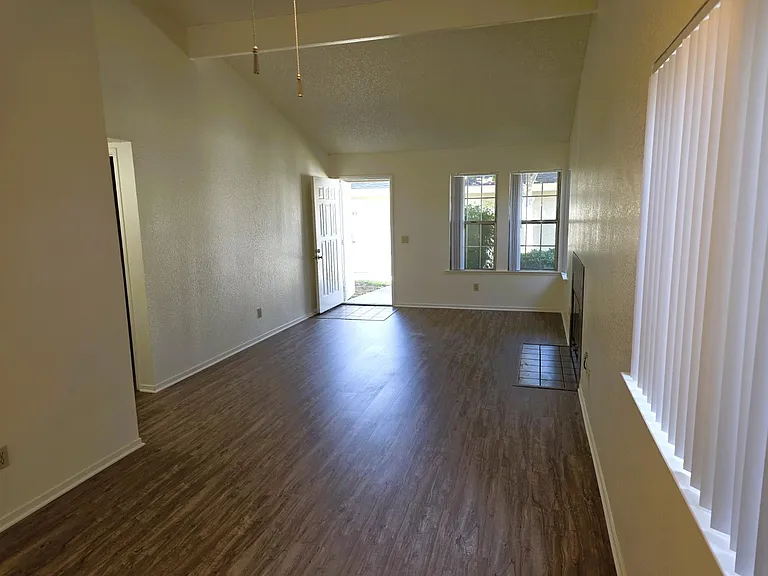 5455 N Marty Ave #105 — Photo 3
