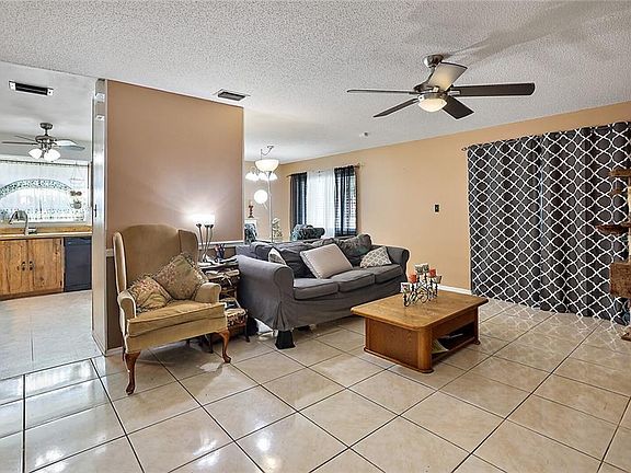 4th image of 112 N Atlas Dr