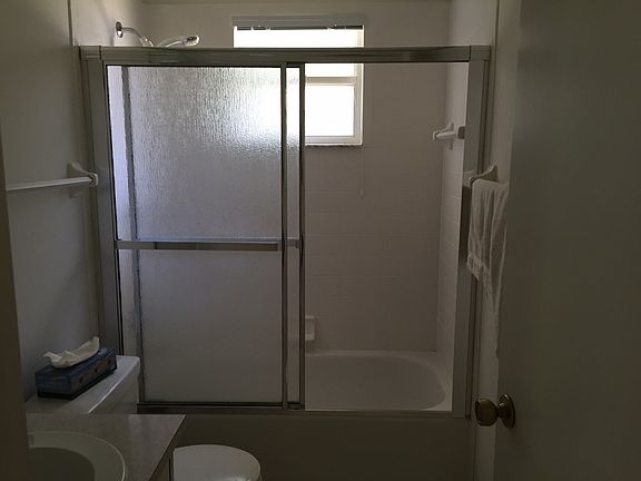 4th image of 111 Circling Wood Ct