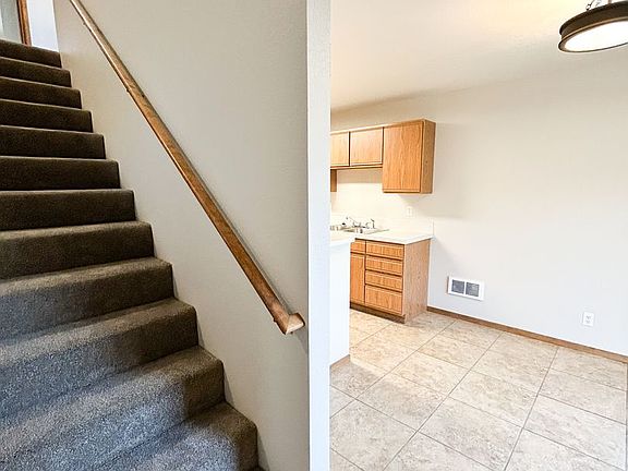 3rd image of 5770-5772 Glenridge Way #5774