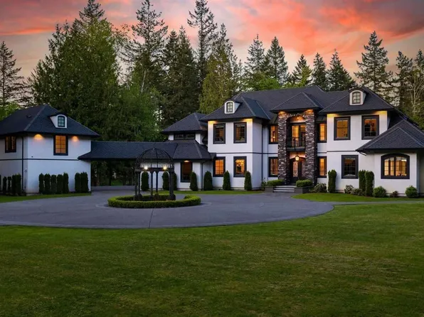 3356 210th St, Langley, BC V2Z 2E5