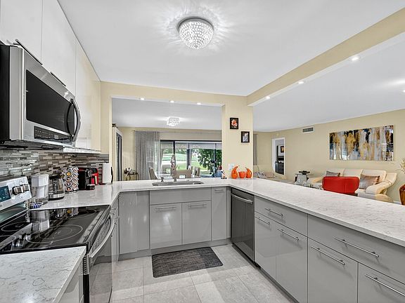 2nd image of 6448 Aspen Glen Circle #0