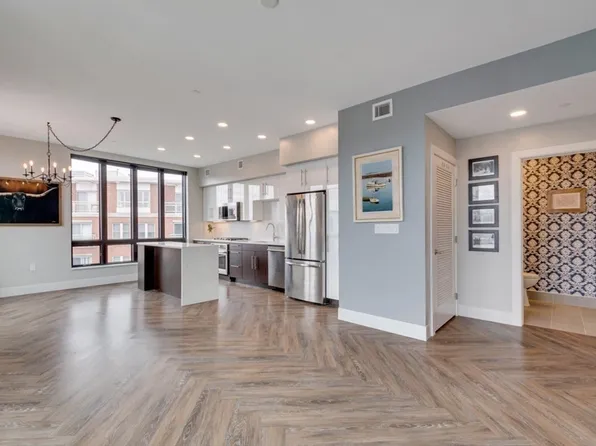 1973 Dorchester Ave #6015, Dorchester Center, MA 02124