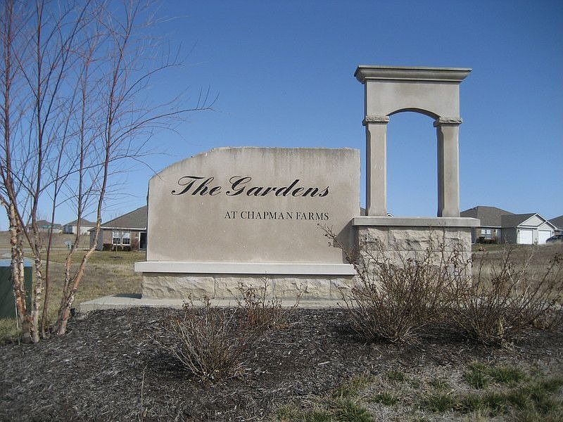1st image of 131 SE Rock Garden Ln