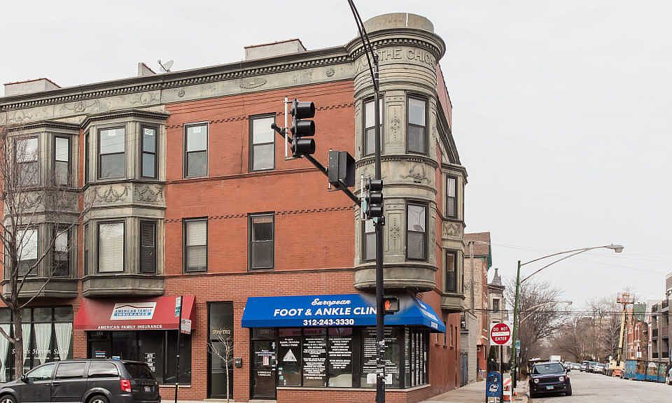 1st image of 1700 W Chicago Ave #A
