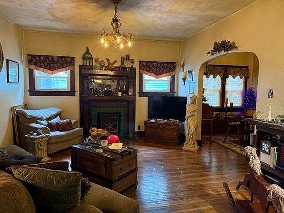 2nd image of 726 Weadock Ave