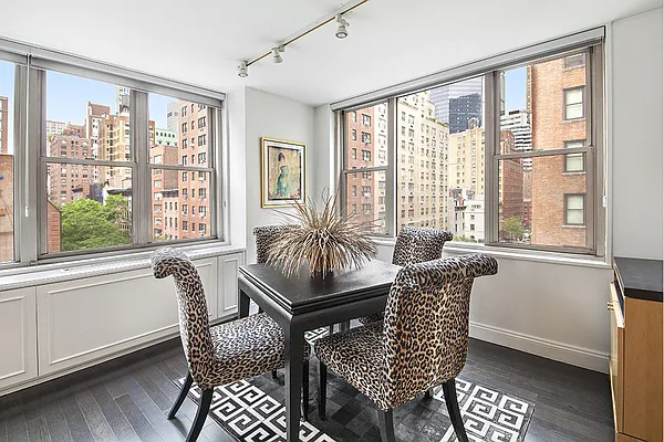 Sold by Stribling | media 3