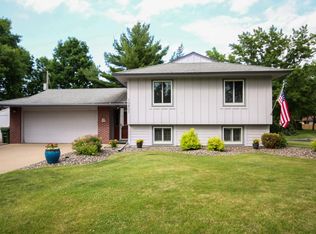 10401 Mississippi Blvd NW, Coon Rapids, MN 55433