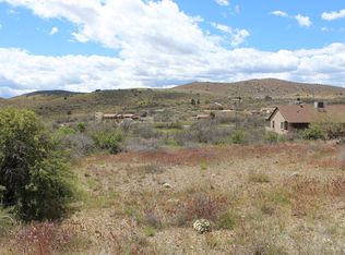 15676 S Maverick Trl, Mayer, AZ 86333