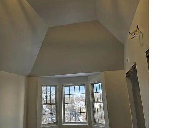 4th image of 18A Layton Ave #2