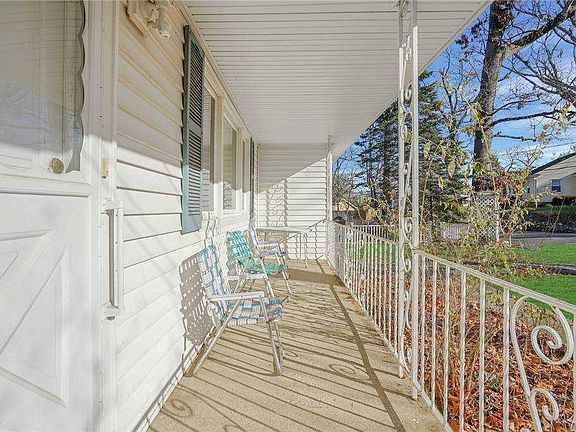 3rd image of 71 Upland Dr