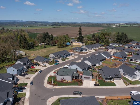 1379 Natalie Ct, Monmouth, OR 97361