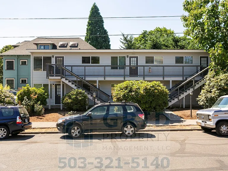 1131 SE 17th Ave #F — Photo 3