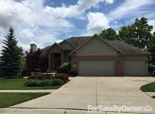 1116 Dakota Dr, Fort Wayne, IN 46845