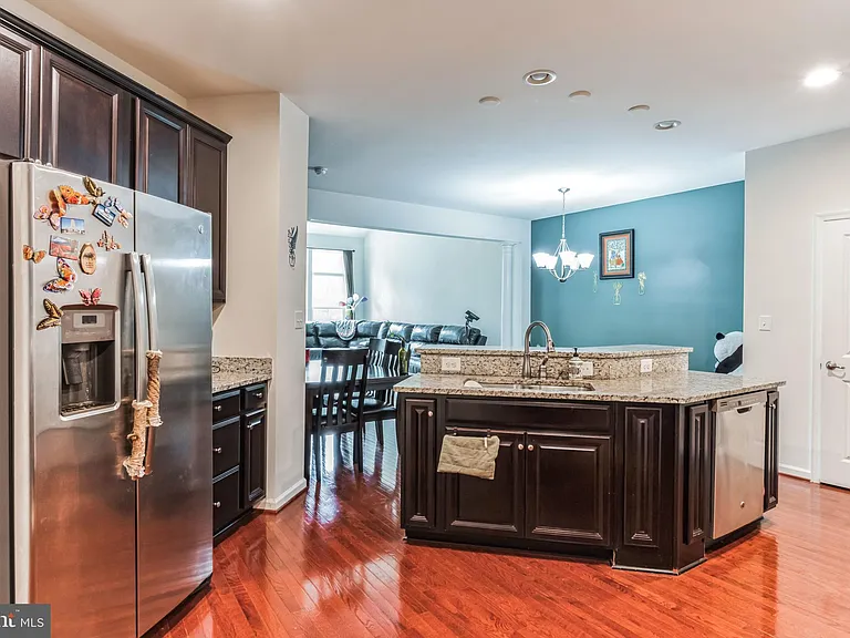 41673 McMonagle Sq — Photo 6