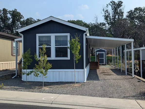 1 Corral Ln Unit 60, Ashland, OR 97520