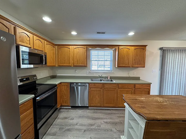 2603 Oakfield Dr — Photo 14