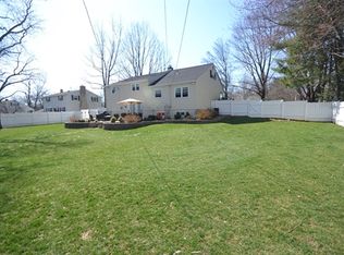 321 Croft Rd, North Wales, PA 19454