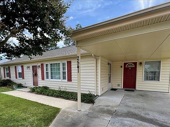 3rd image of 2541 White Oak Ct
