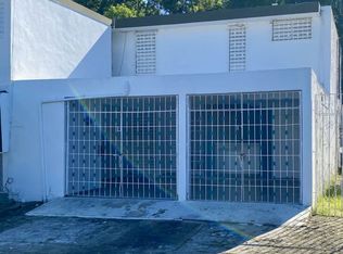 Urb Dos Pinos Town Houses Calle A #3-13, San Juan, PR 00923